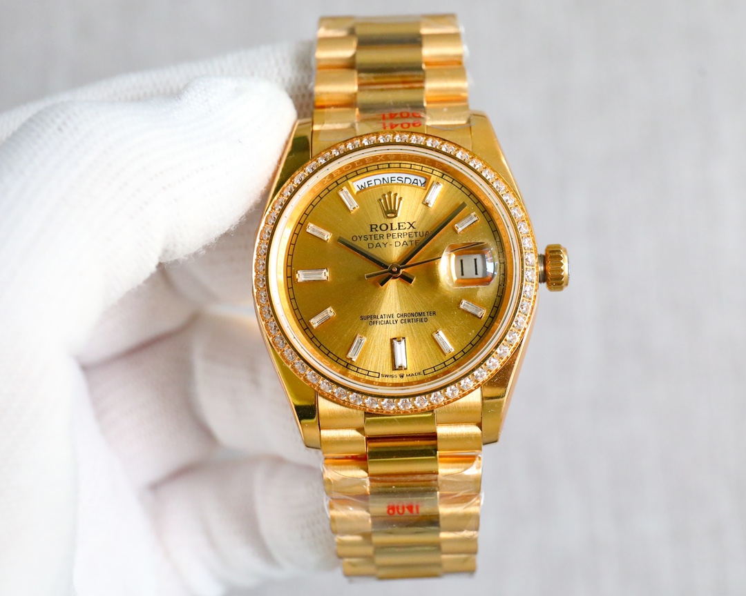 C factory clean produced white 1250 gold 1350 diamonds ?50
Rolex Day-Datejust 36 series ???EA1
1 ? with the 2836 movement, the quality is stable and reliable;
2 ? The same thickness as the original 11mm ultra-thin: case diameter 36mm; [Correction of other