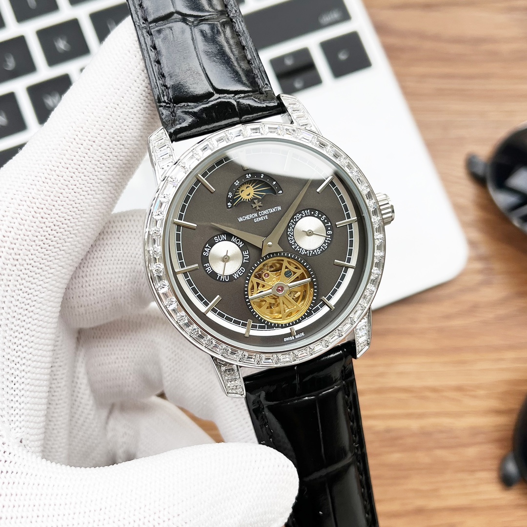 - White shell 730 gold 750 steel band plus 20
Latest release ??? Vacheron Constanti. The one-of-a-kind version of Ge Gong Lou Jiang has once again created a miracle. Classic upgraded version!
?? Paired with a multi-functional moon phase tourbillon mechani