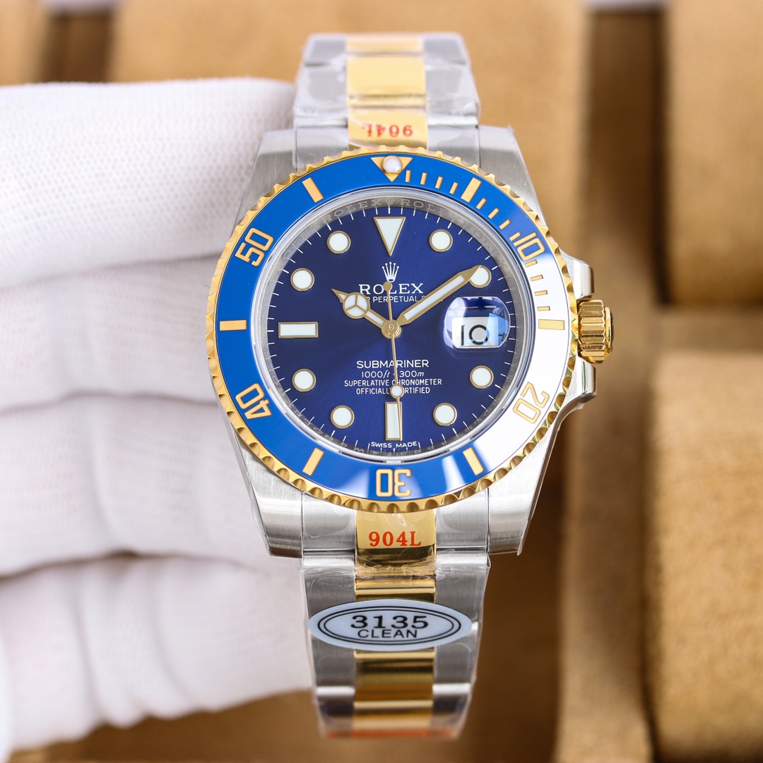 Rolex Submariner Submariner makes a strong comeback!! Especially the green Submariner 116610LV bezel is full of sincerity. The entire ceramic bezel is completely transformed, fired according to a new formula and temperature, and the appearance is exactly 