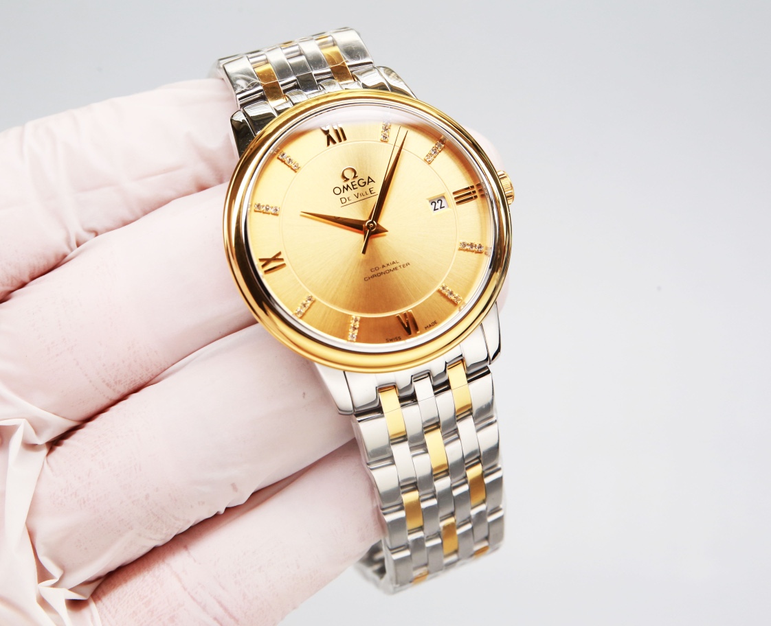 Gold leather: 520. Steel band ?30. (Original stretchable buckle)
Omega - De Ville collection - Couple watches! Genuine mold, ?? The dial is in the same sunburst pattern as the genuine, curved hour ding ?? glass upgraded to high definition arched double sa