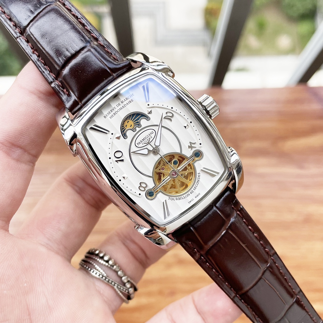 Leather strap White case 540. Gold ?20. Steel strap ?20.??? PARMIGIANI ??PARMIGIANI cask Flywheel Mechanical men's watch, 12 positions ?? sun during the day and ?? moon at night, embodying the finest materials and meticulous craftsmanship!
?? Type ?? : Dr