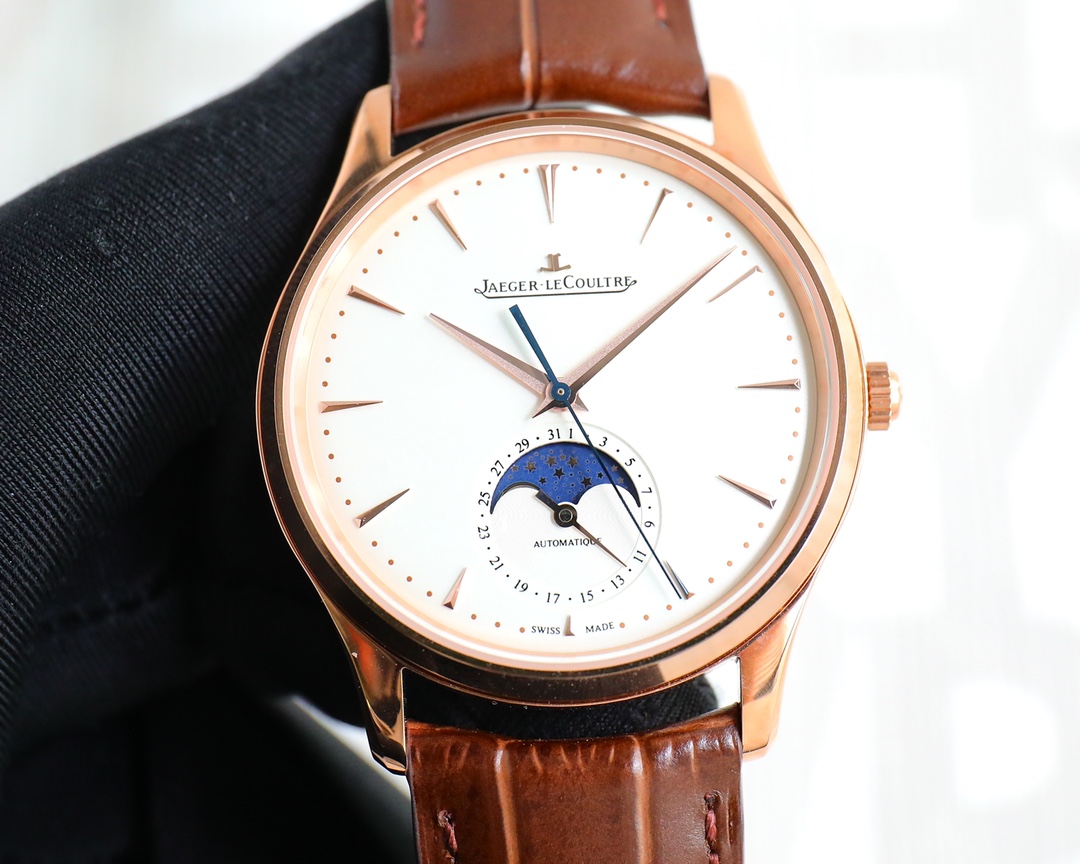 ??1550 The affordable version of the gold package you want is here!! 18k gold-plated rose gold. With China GTC test certificate. 100% guaranteed. Support for retesting. Jaeger-lecoultre Master Moon Phase collection, correcting all the shortcomings of any 
