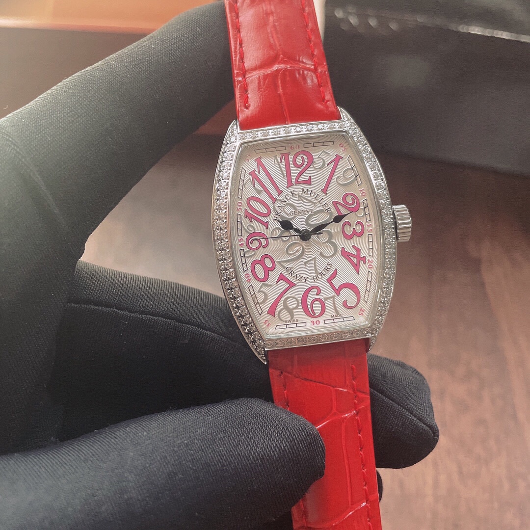 ?? 300/320
Franck Muller - cask NEW MODELS ladies watch, the same as many influencers, 316L stainless steel, imported quartz movement, with cowhine strap, hand-set craftsmanship, more elegant and luxurious features extremely matched with ??????, adding ne