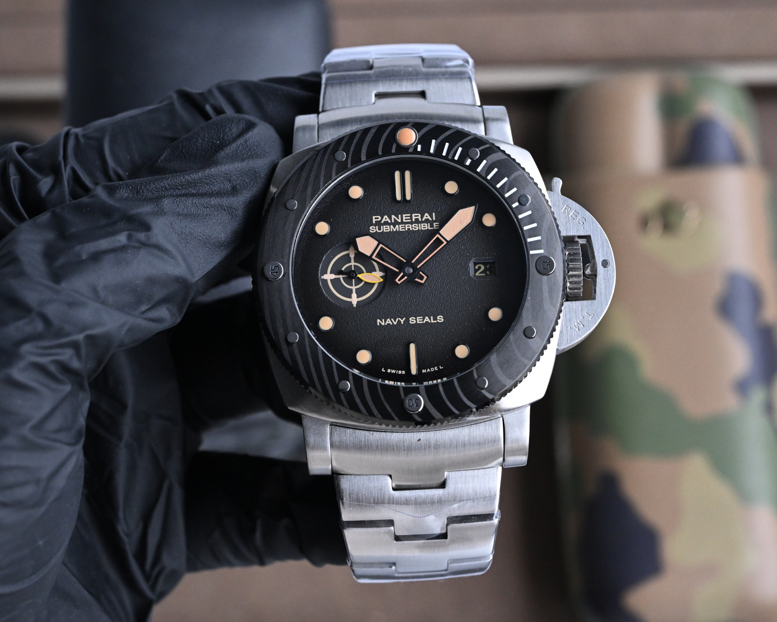 V7 Panerai New SUBMERSIBLE BMG-TECH? - 47mm Submersible Series skeletonized watch ?? with original imported 2555 automatic mechanical movement ?? Crafted from Panerai's new BMG-TECH? material, it offers exceptional toughness and scratch resistance. Each w