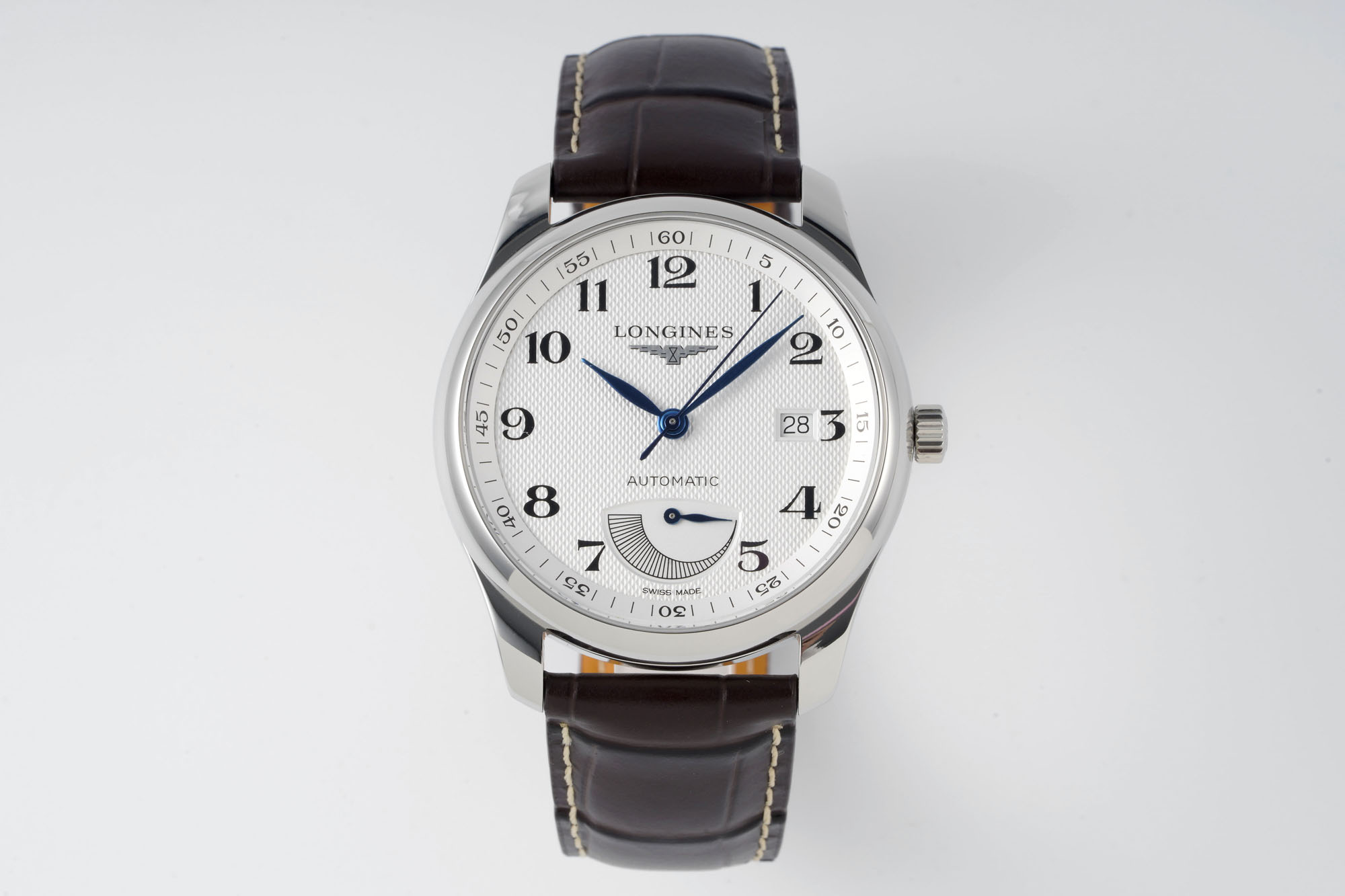 APS new Longines Master Collection Kinetic watches make a grand finale!

1 ? Dimensions 40x10mm. The case size is a perfect copy of the original craftsmanship
2 ? Blue steel quenched hands in the shape of a willow leaf, and the workmanship are in sync wit