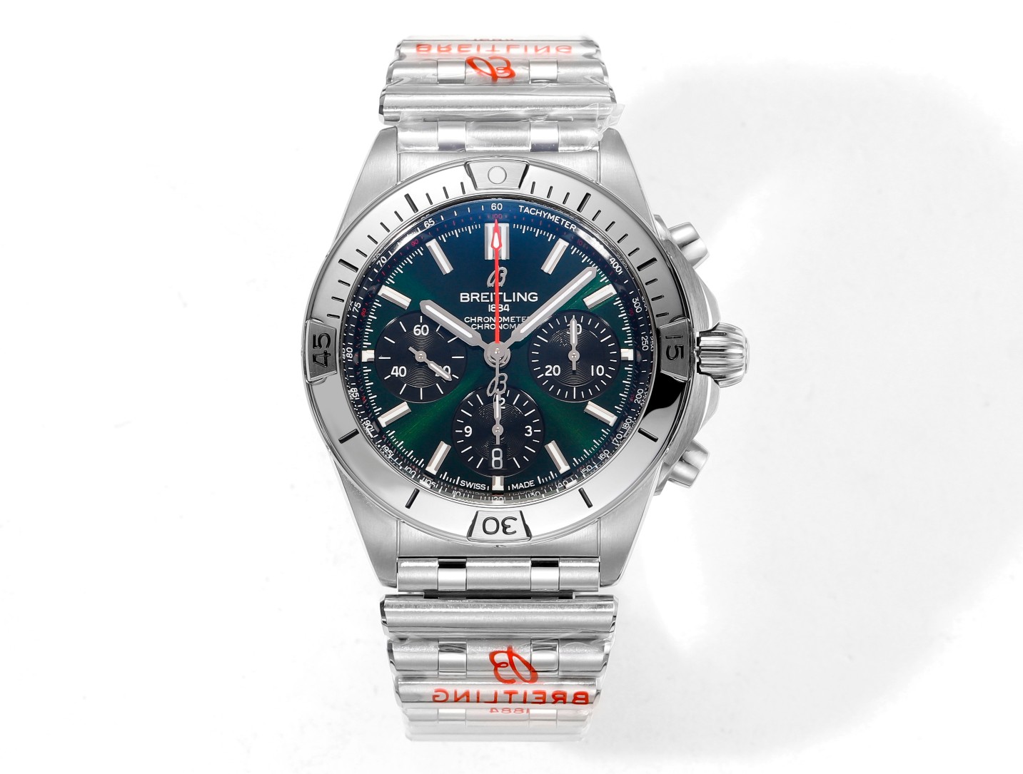 BLS 'new Breitling mechanical Chronograph collection, inspired by the Italian Air Force's "Tricolor arrow", is a favorite chronograph for explorers. 1- Exclusive B01 automatic mechanical movement, 2- stainless steel case with screw-down caseback, 3- ratch