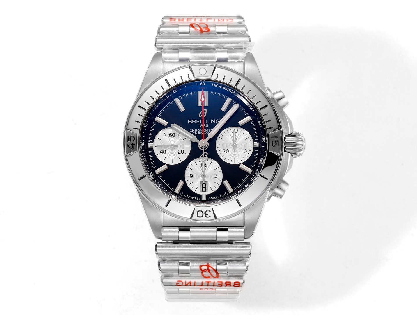 BLS 'new Breitling mechanical Chronograph collection, inspired by the Italian Air Force's "Tricolor arrow", is a favorite chronograph for explorers. 1- Exclusive B01 automatic mechanical movement, 2- stainless steel case with screw-down caseback, 3- ratch