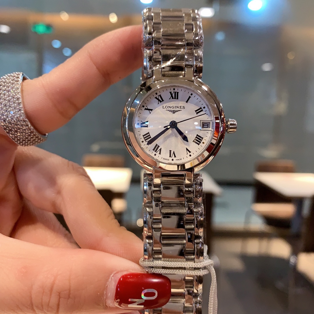 ?? A set of 210
Longines Heart Moon Series Moon Phase Ladies watch with exclusive custom imported quartz movement, stainless steel round case 30.5mm diameter, scratch-resistant synthetic double glass, diamond knife CNC-cut moon phase window, high-end octa