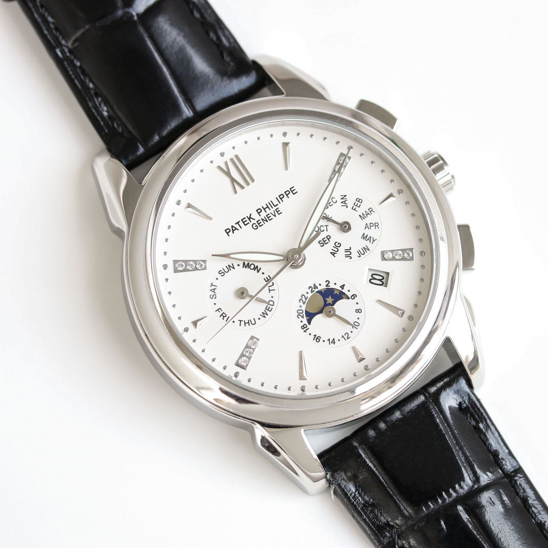 From TW White case 1450 Gold case 1500
TW Factory Taiwan PP Patek Philippe ???BJ3 ?? Perpetual calendar multi-functional high watch! The model is equipped with 9100 multi-functional imported mechanical movement! Zero rework ? quality. The entire case is f