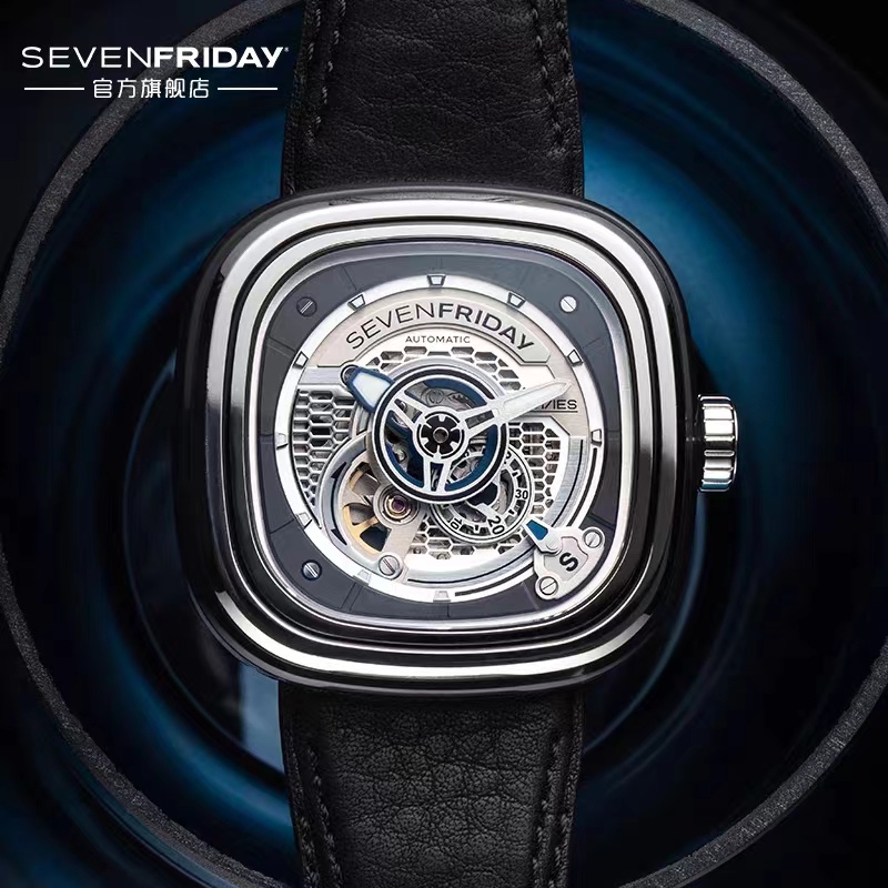 P: 650
Another one has been discovered.
One, who loves SEVENFRIDAY's hidden surprise edition watch, is also an actor, boxer and fitness club owner
Antoine Pinto.

SEVENFRIDAY
7 Seven Fridays 5
PS1/01