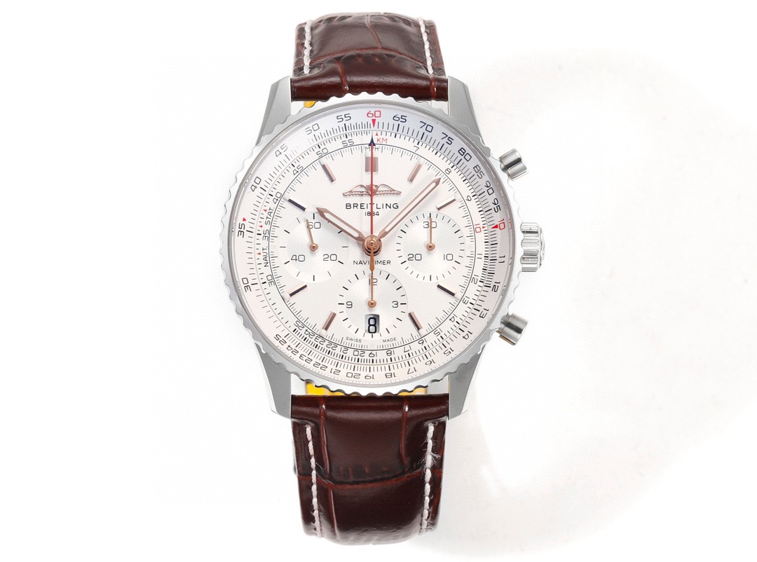 P: 1800.
BLS: Breitling reinterpreted the classic Navitimer in bold colors to celebrate the 70th anniversary of its new Navitimer. 43mm in size, the updated version is undoubtedly an authentic aviation chronograph, featuring a circular flying slide ruler,
