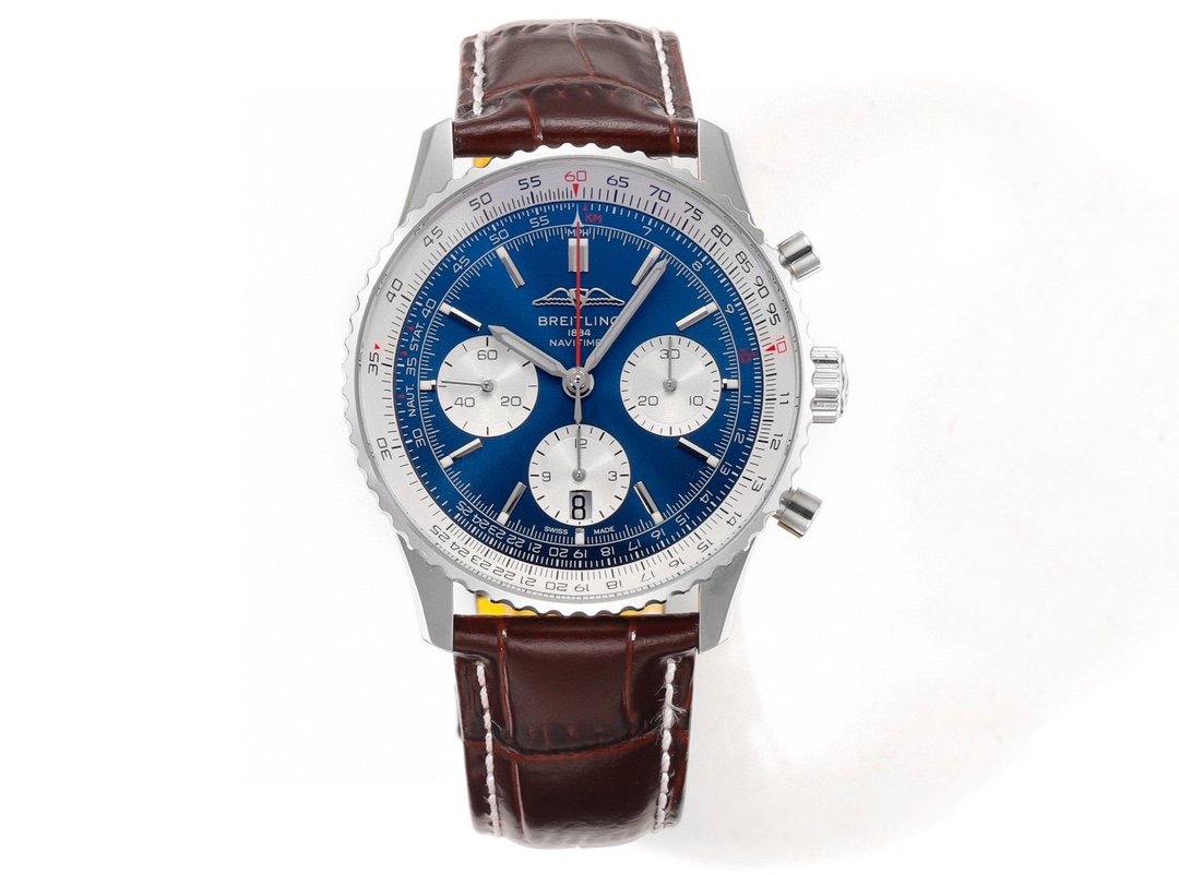 P: 1800.
BLS: Breitling reinterpreted the classic Navitimer in bold colors to celebrate the 70th anniversary of its new Navitimer. 43mm in size, the updated version is undoubtedly an authentic aviation chronograph, featuring a circular flying slide ruler,