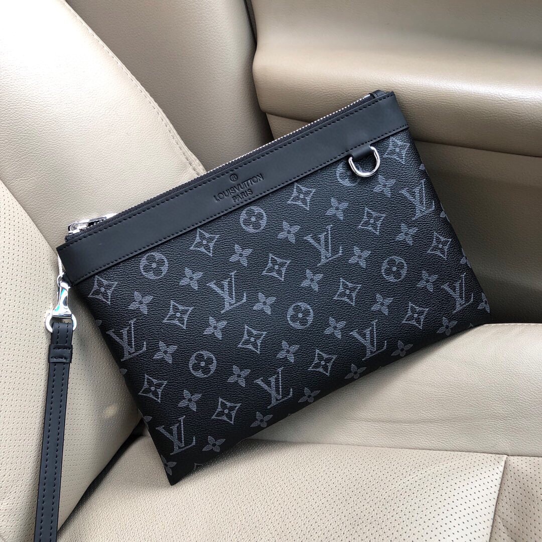 P200LV Louis Vuitton Multifunctional handbag shipment ?? unisex ?? ?? main types special materials imported PVC coating and skin ? ? will not fix figure ?? every detail see ?? head layer cowhide with PVC durability comfortable ? ? zero repair ?? YKK hardw