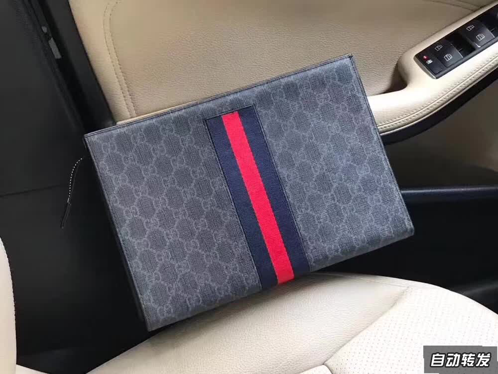 P220 [Top Order] Style number :475316 In stock ??Gucci latest handbag! With GG pattern webband carefully matched and made interior space ample! Counter quality ?? TOP Italian imported cowhide ?? FINE workmanship! Size :28x20x6.5cm Colour: black grey /PVC 