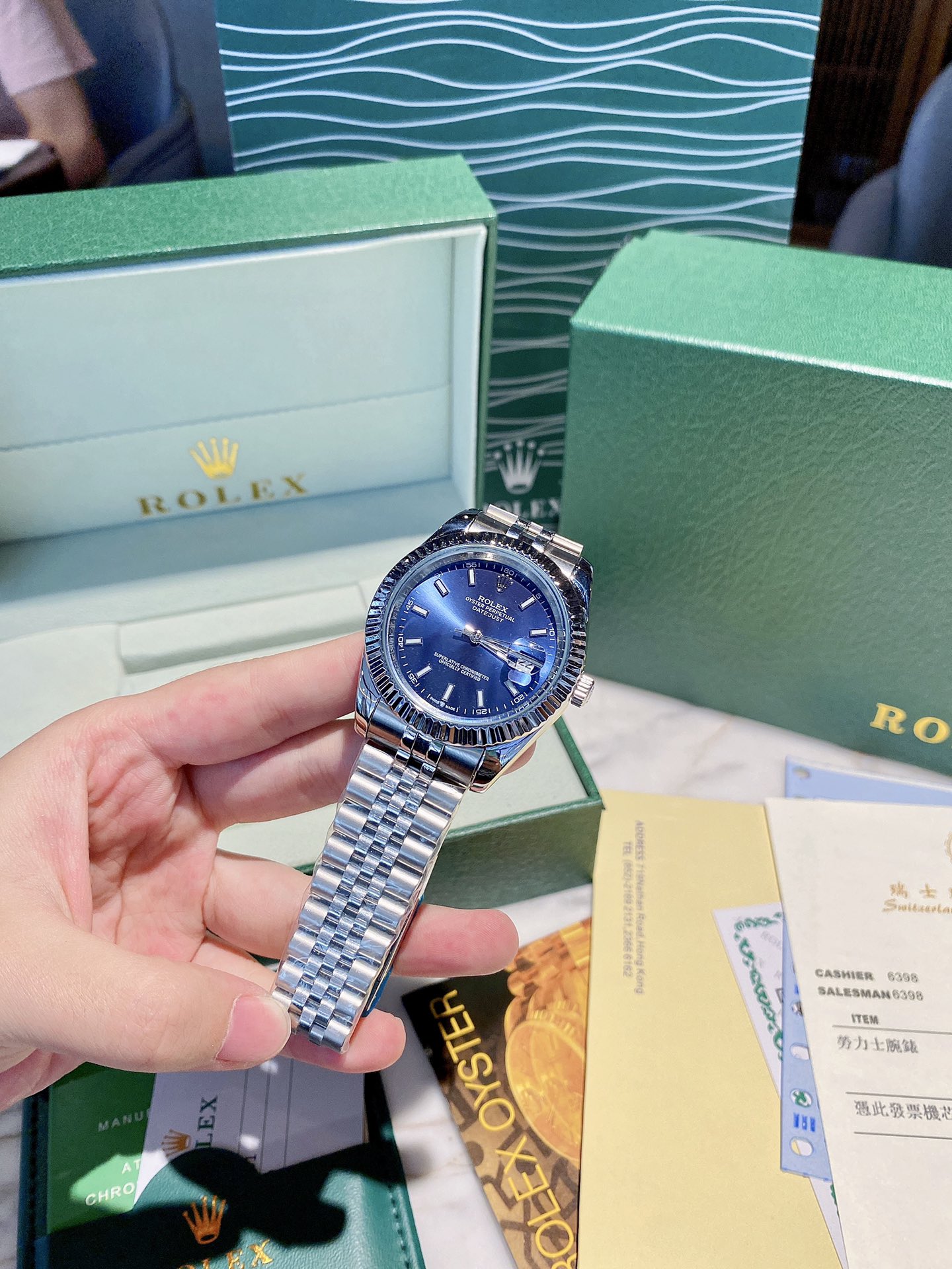 P240
New high quality masterpiece, the strongest aspect ratio in the market ?? Rolex 41mm Datejust, 1:1 original mold 904L stainless steel case through meticulous polishing and strict quality control texture, comfortable to wear ?? Every watch undergoes s