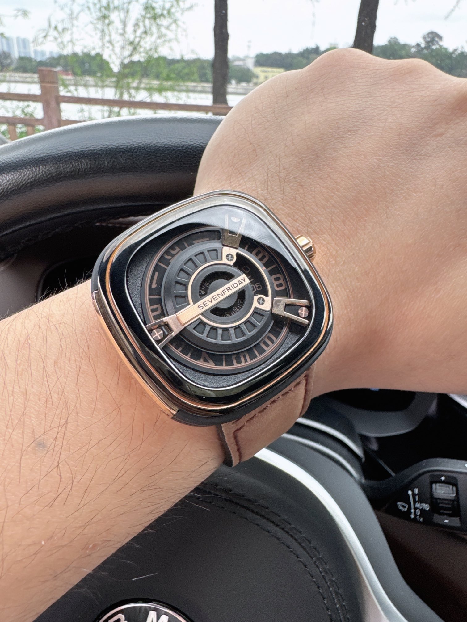 SJ release 600
Sevenfriday M2/02 ?? Original imported 8215 mechanical movement, tempered blue glass, imported cowhonik leather strap, high 316 stainless steel case (47mmx47mm) ?? Market premium quality recognize workmanship details (all series support NFC