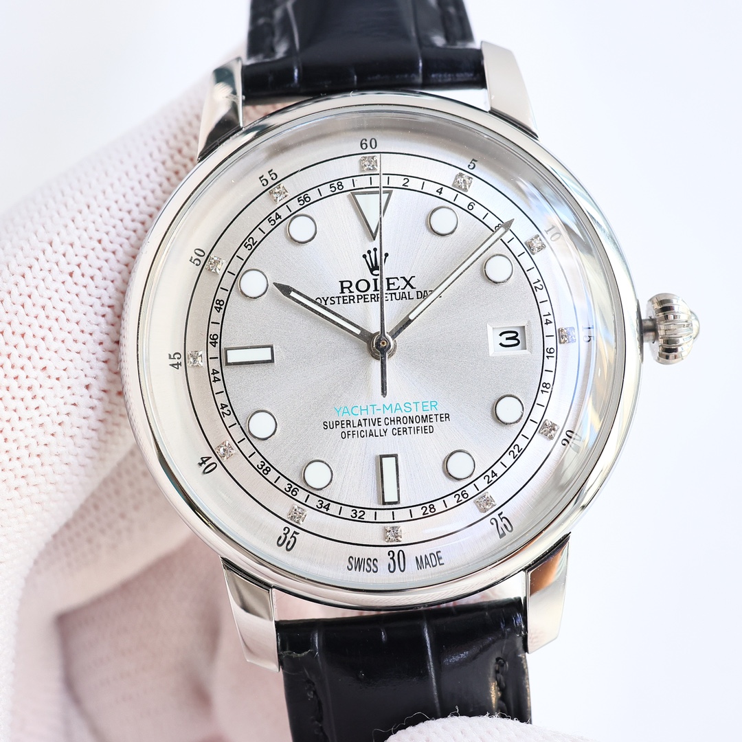 SJ white case 1200 Gold case 1250
ROLEX ??R29 pot lid glass special launch new ROLEX Yacht Master series Top quality ROLEX Little Red Book bestseller
1 ? dial with super luminous design, the team spent 9 months meticulously designing, daring to be the fir