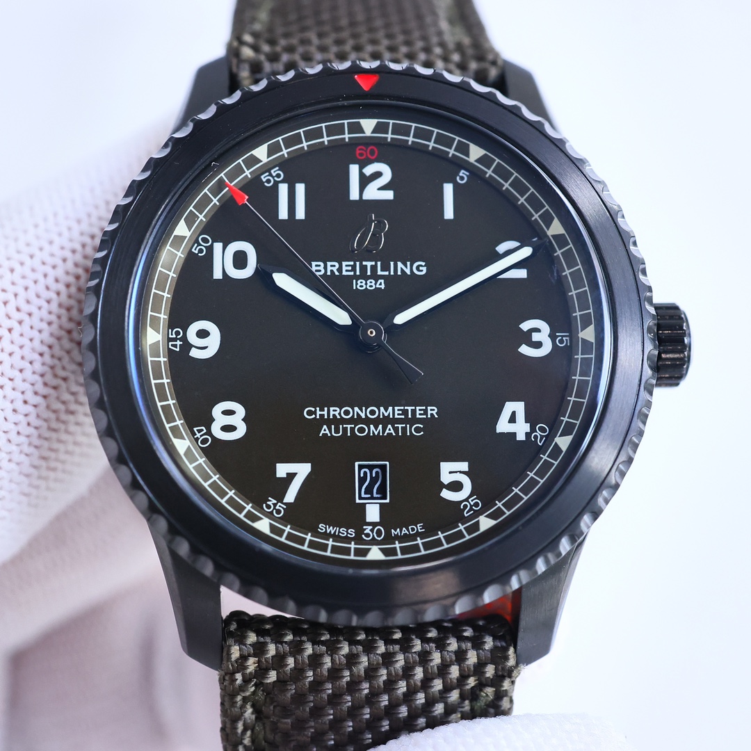 SJ white case 1450 Black case 1500 steel strap 1550
BLS Breitling Aviator Legend Series ??BN8 classic, simple and elegant design, stylish and elegant automatic mechanical watch, with 2824 movement, accurate timekeeping, stable performance. Case diameter o