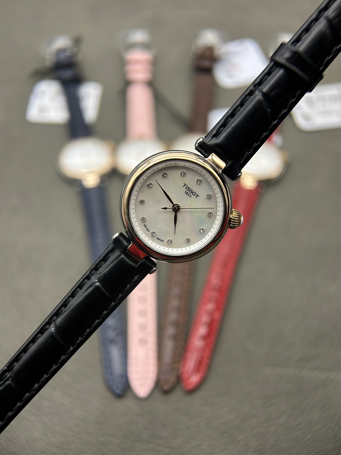 TISSOT Little Beauty Collection 2025 latest model T152 three size pair, sapphire crystal Swiss imported quartz movement, original double button butterfly clasp