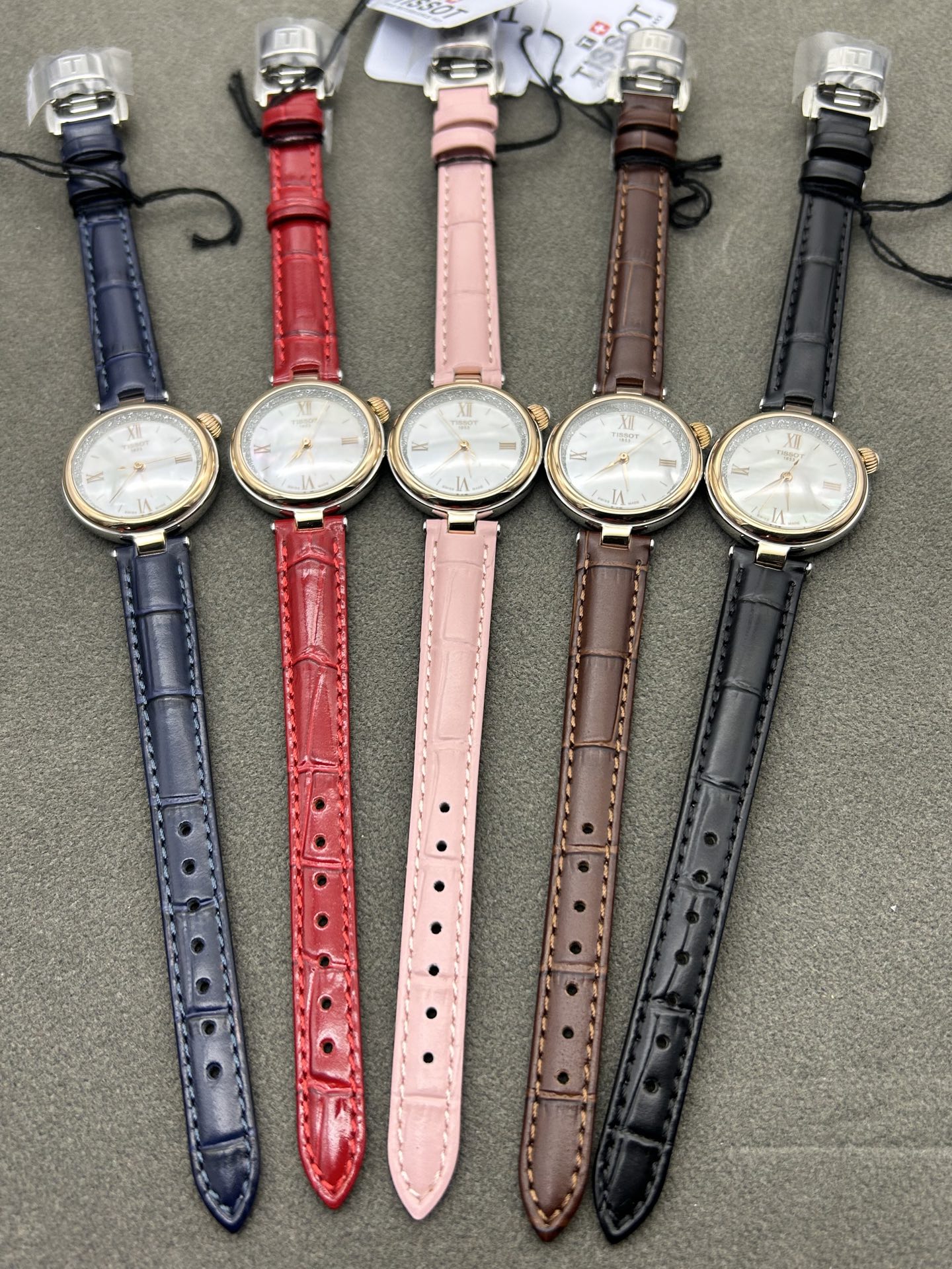 TISSOT Little Beauty Collection 2025 latest model T152 three size pair, sapphire crystal Swiss imported quartz movement, original double button butterfly clasp