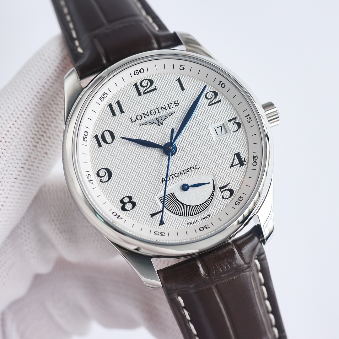 TW produced 1200
TW Factory LONGINES Master Collection Kinetic Watch Grand finale! ???LM1 all-in-one
1 ? The watch measures 40x10mm. The case size is a perfect copy of the original craftsmanship ??
2 ? Blue steel quenched hands in the shape of a willow le