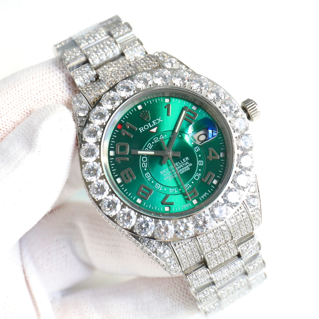Produced by TW Uni-President 1500
ROLEX ???NK1 Starry Sky collection Luxury Ultimate Starry Sky version watch 904 made of stainless steel, densely set with top Swarovski diamonds, the interpretation of luxury quality, brilliant and dazzling, ?? charm bloo