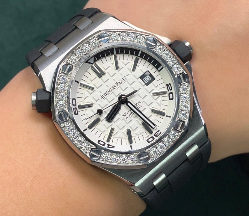 ?? Audemars Piguet Royal Oak 15710?? with Moissanite bezel ?? one watch one code, two codes in one, delivery inspection certificate, online query, national inspection agency ?? True good quality and low price ?? with imported 3120 mechanical movement, 904