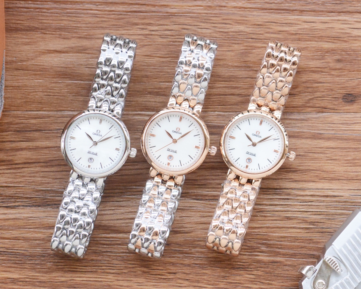 ?? White 220 Gold 240 steel strap ?20 ceramic ?40
Omega - Simple and elegant women imported quartz movement Mineral glass crystal 316L stainless steel case 30mm diameter 8mm thick ?? This watch is beloved by women, and on different occasions ?? it showcas