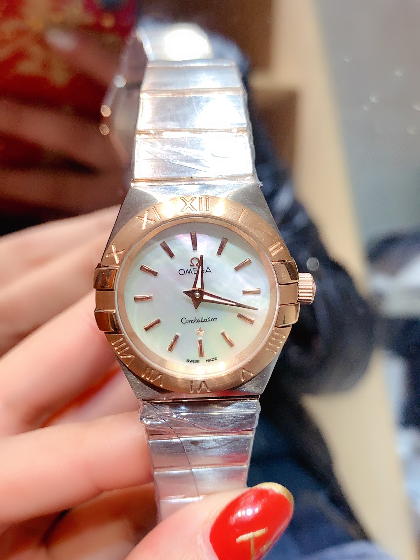 ??260 Constellation collection ??? Swiss quartz movement ?? steel strap. New square calendar ? The best gift