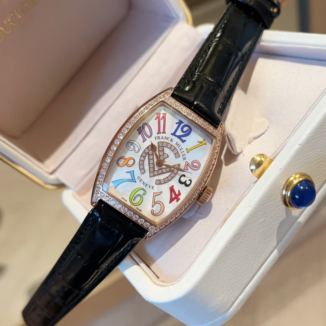 ??260 gold 280 diamonds ?40
[Fireworks][Fireworks]FM- Franck Muller - New women's Cintree Curvex collection, lacquered dial with sunray texture, starry sky with the brand's signature Cintree Curvex case design, paired with 316 stainless steel, returns cla