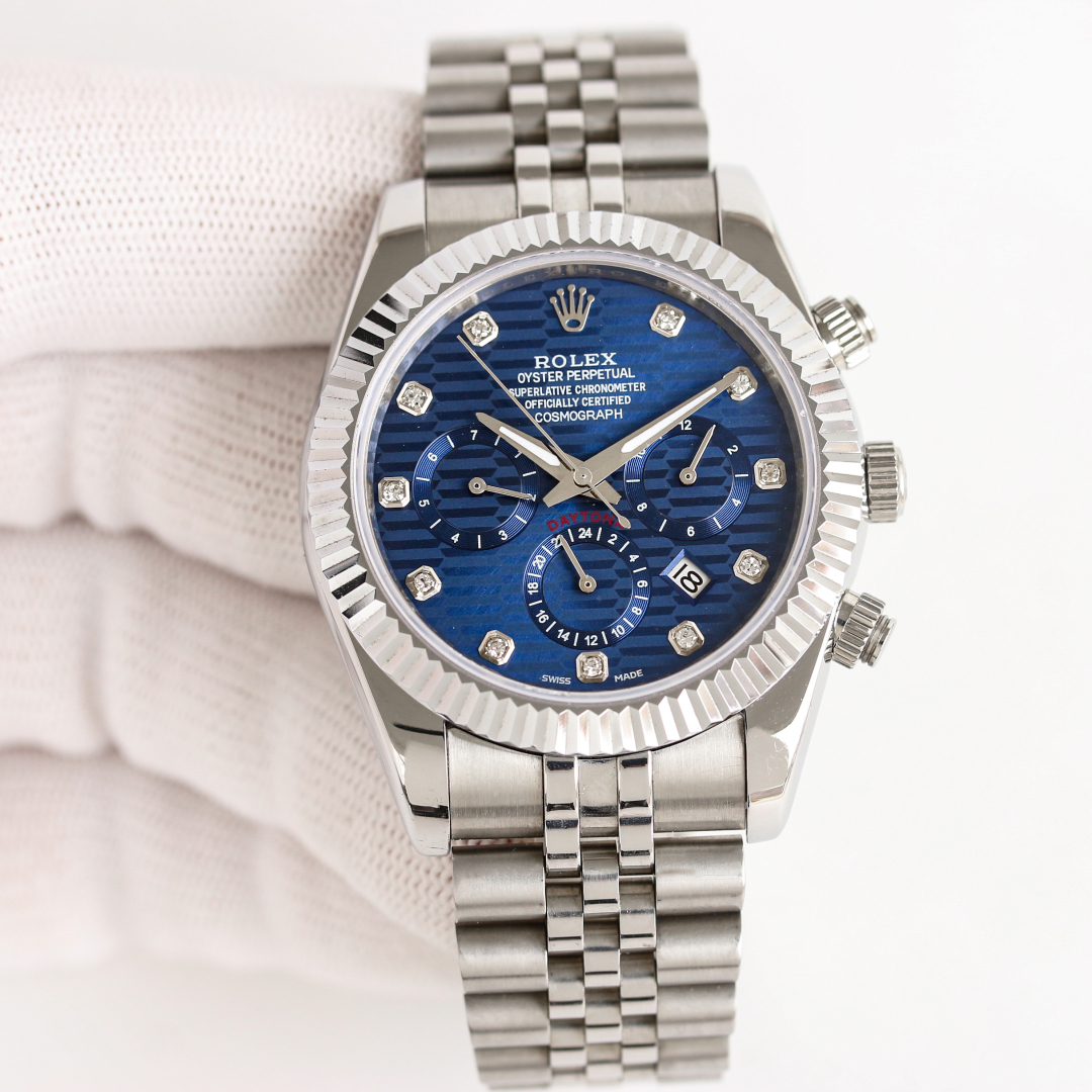 1550 gold +50
Top version
Rolex/Complex Series six-hand multifunction watch.
1. Mechanical watch with the original imported 9100 day-month Moon phase kinetic function movement!
2. The dial is marked with the classic exclusive inner shadow luminous Roman s