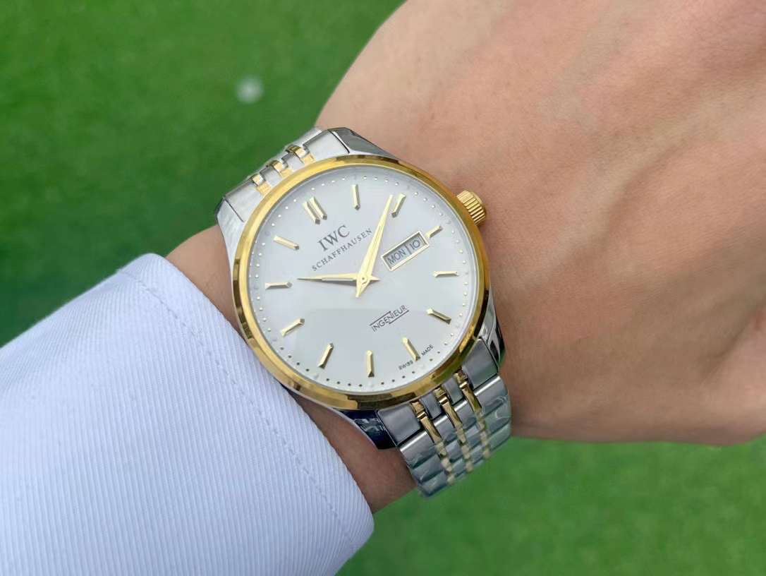 White 460- Gold 480 steel band +20, West Iron +120. Iwc lWC fine men 's watch ?????? NOBLE and elegant, gentlemanly style, excellent quality, selling all over the city. With automatic mechanical movement, top-grade 316 stainless steel case, mineral super 