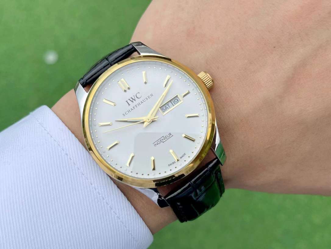 White 460- Gold 480 steel band +20, West Iron +120. Iwc lWC fine men 's watch ?????? NOBLE and elegant, gentlemanly style, excellent quality, selling all over the city. With automatic mechanical movement, top-grade 316 stainless steel case, mineral super 