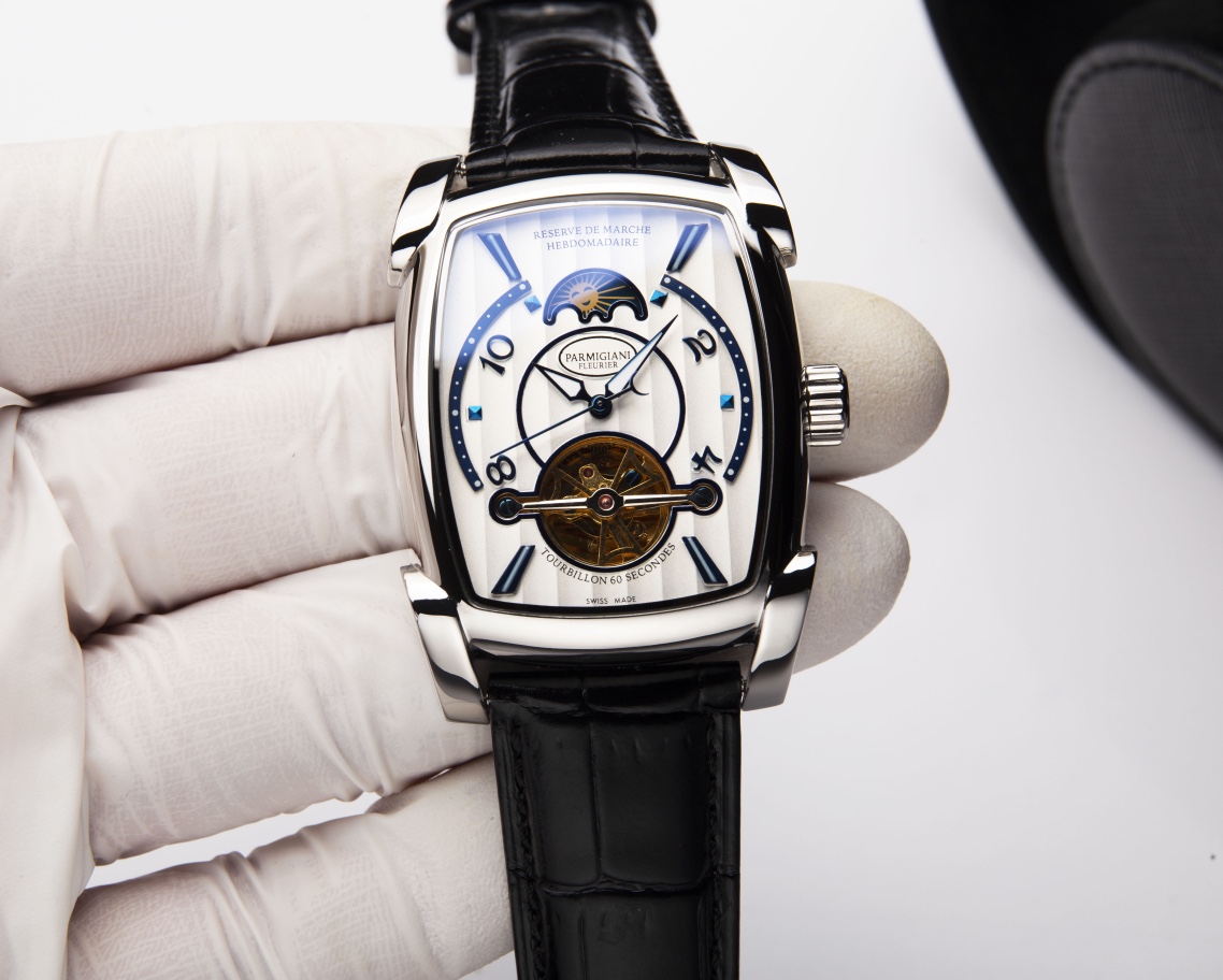 White 540. Gold ?20. Steel ?20.
?????? Classic reborn - PARMIGIANI Parmigiani men's watch
[Type] : Formal men 's watch (Business Fit)
[Movement] : Fully automatic mechanical movement (Shanghai Jinji, more stable timekeeping)
?? Mirror ?? : Mineral tempere