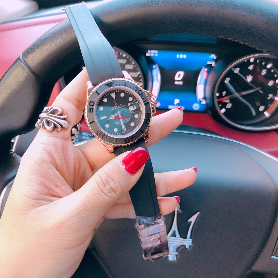 280?? [Rolex] Submariner collection!
?? Mechanical Full automatic ?? Sapphire crystal
Male and female ?? rubber strap ? original clasp
?? Rotatable ring diameter: 40mm!