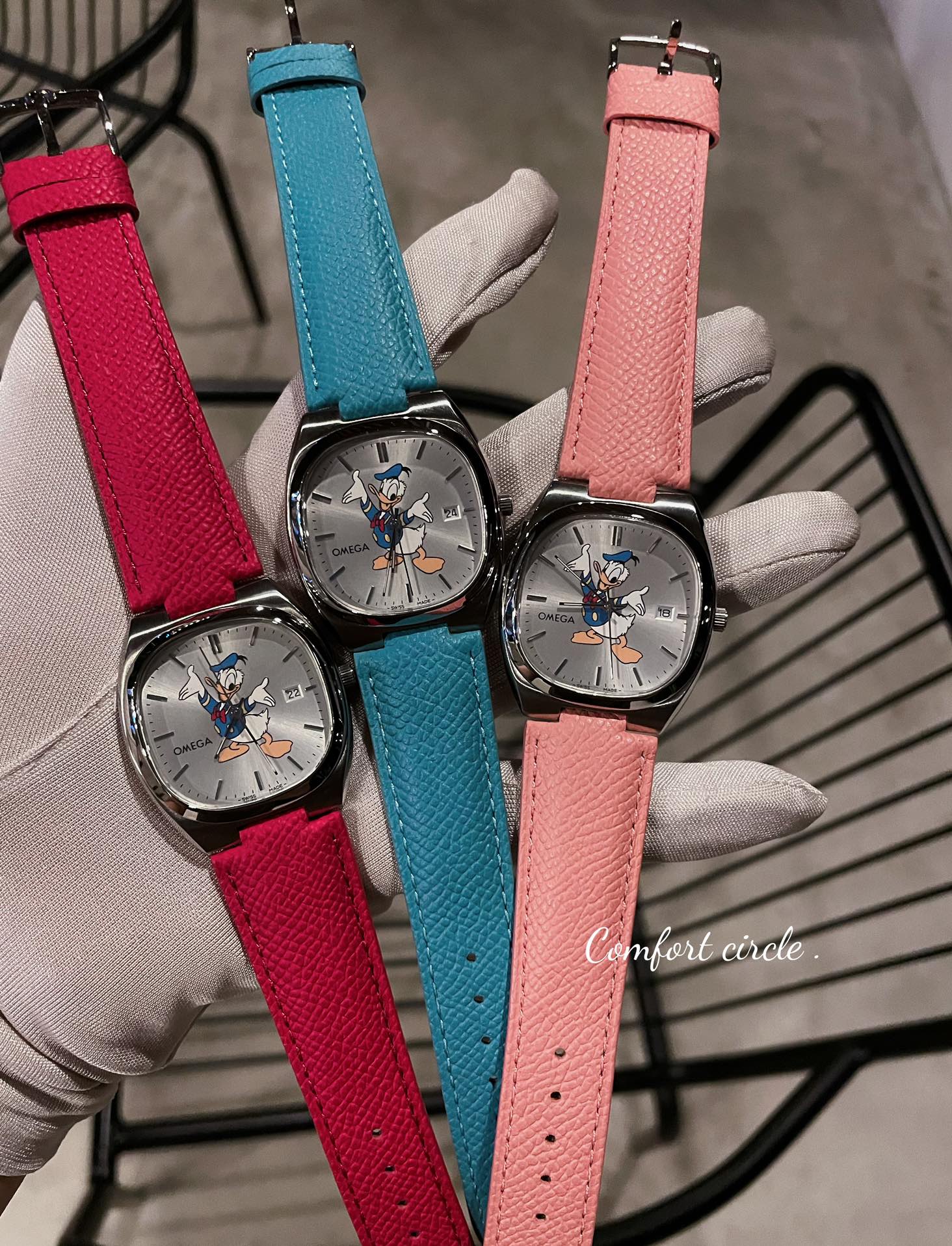 ?? 280
# Unusual combinations | COOL ????

Omega | TV ?? Mickey Mouse vs. Donald Duck
Surprise bezel is still the best quality on the market